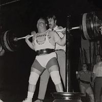 MY DAD SQUATTIN