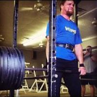Shoulder day. Shrugging 700lbs for 6 reps.